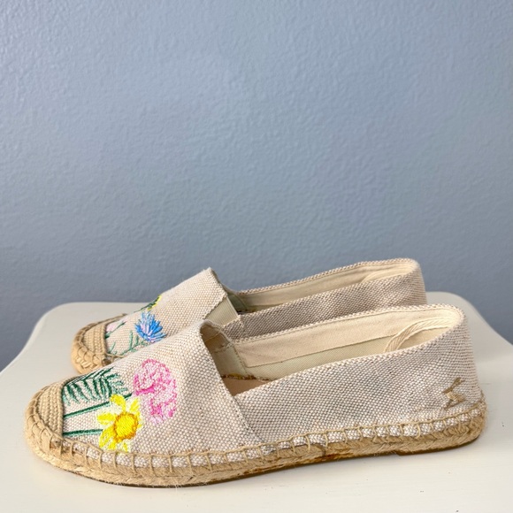 Joules embroidered floral slip-on espadrilles - Picture 5 of 9